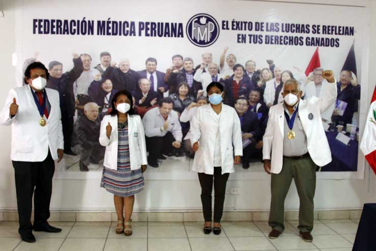 CEREMONIA DE JURAMENTACIÓN CUERPO MÉDICO LIMA ESTE