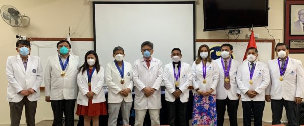FEDERACIÓN MÉDICA PERUANA PRESENTE EN LA JURAMENTACIÓN DEL CONSEJO DIRECTIVO DEL CUERPO DEL HOSPITAL SAN BARTOLOMÉ
