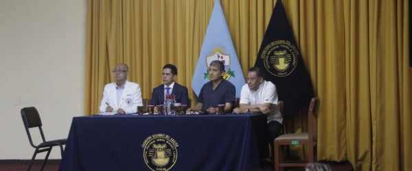 Asamblea en el Cuerpo Médico del Hospital Daniel Alcides Carrión