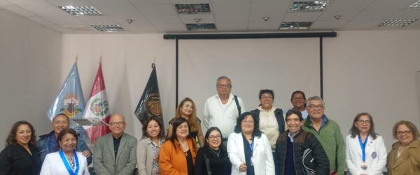 𝐀𝐬𝐚𝐦𝐛𝐥𝐞𝐚 𝐈𝐧𝐟𝐨𝐫𝐦𝐚𝐭𝐢𝐯𝐚 𝐆𝐫𝐞𝐦𝐢𝐚𝐥 𝐞𝐧 𝐞𝐥 𝐂𝐮𝐞𝐫𝐩𝐨 𝐌é𝐝𝐢𝐜𝐨 𝐃𝐢𝐫𝐞𝐬𝐚 𝐂𝐚𝐥𝐥𝐚𝐨
